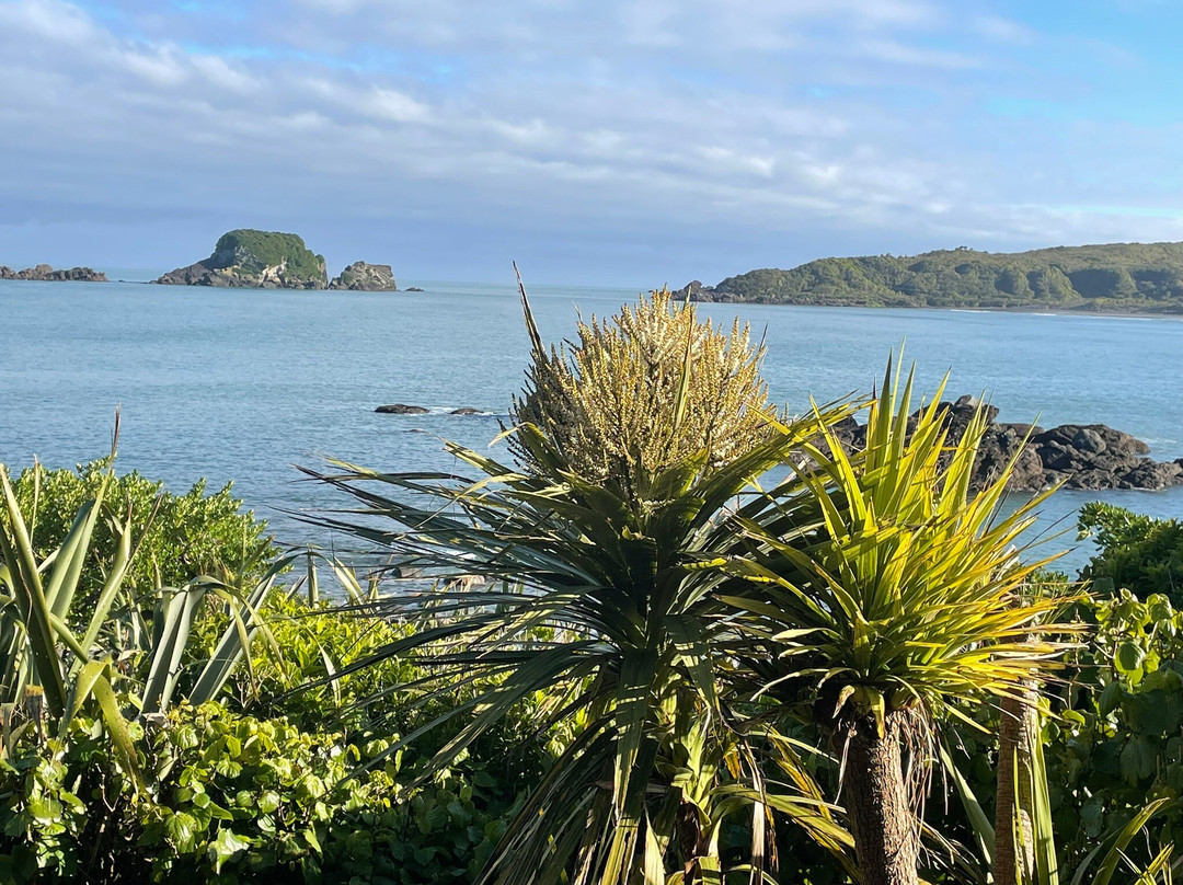 The Bay House Beachfront Accommodation主图