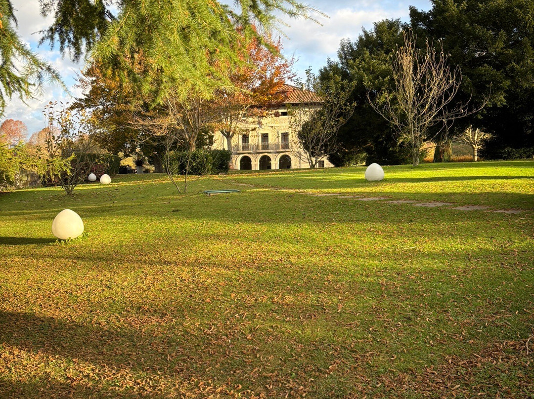 Iriarte Jauregia Hotel主图