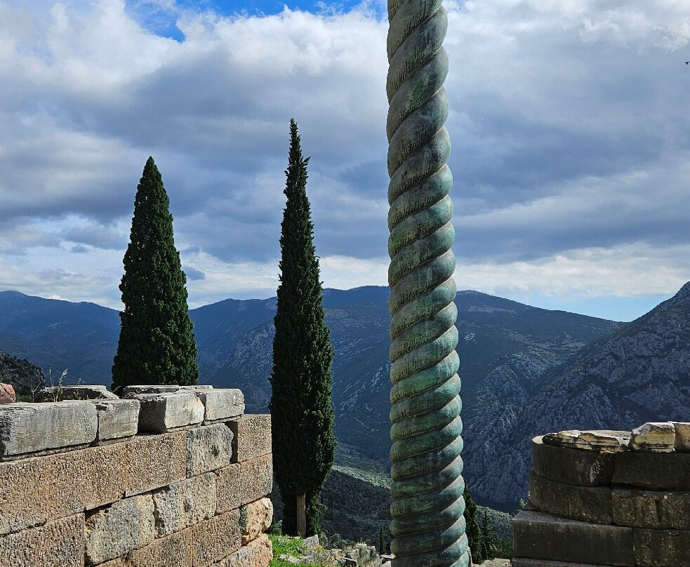 Temple of Apollo-德尔斐必去景点