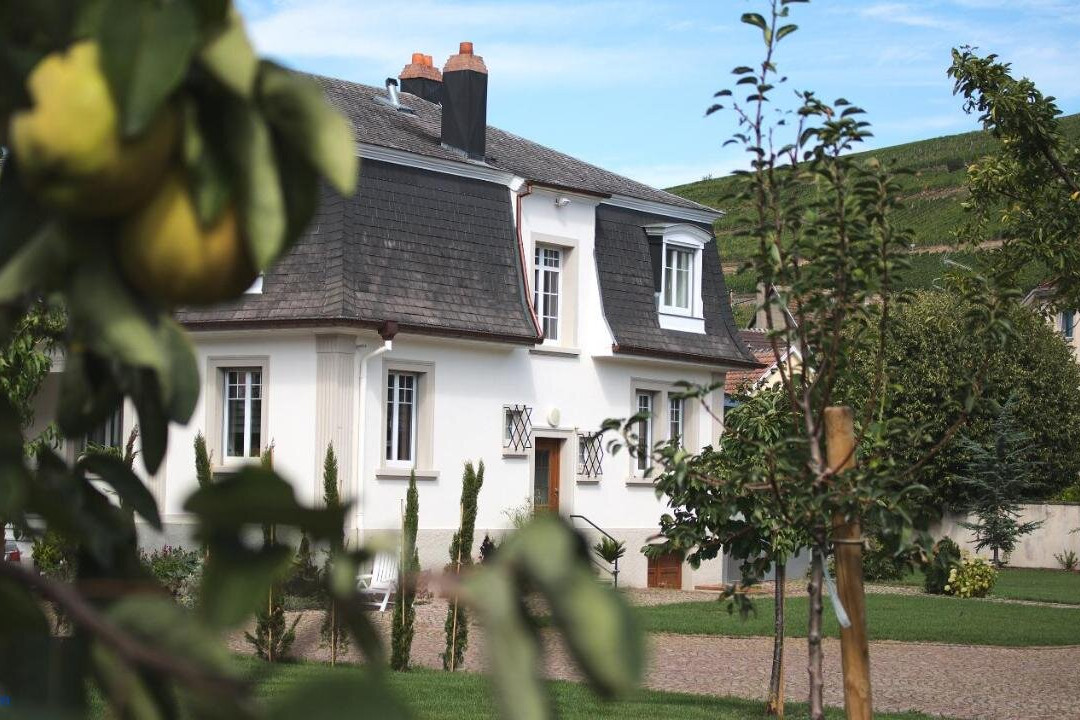 Les Charmes De La Vallee Noble主图