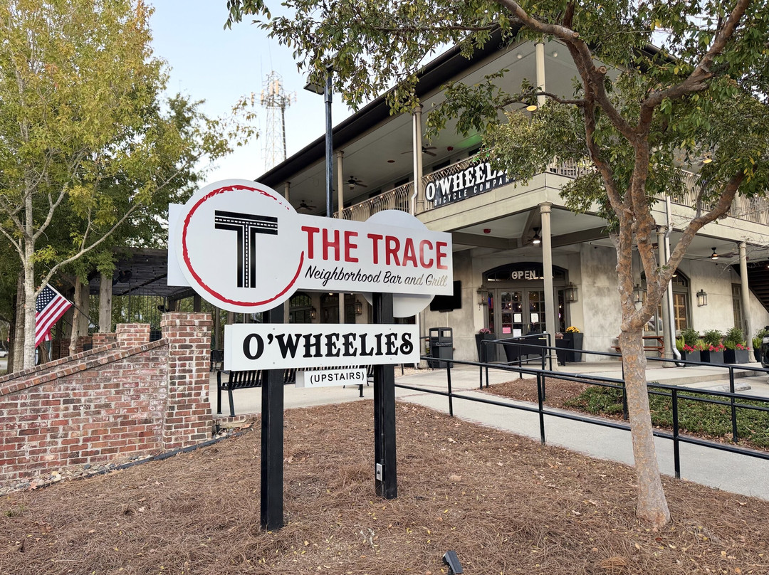 The Trace Neighborhood Bar & Grill