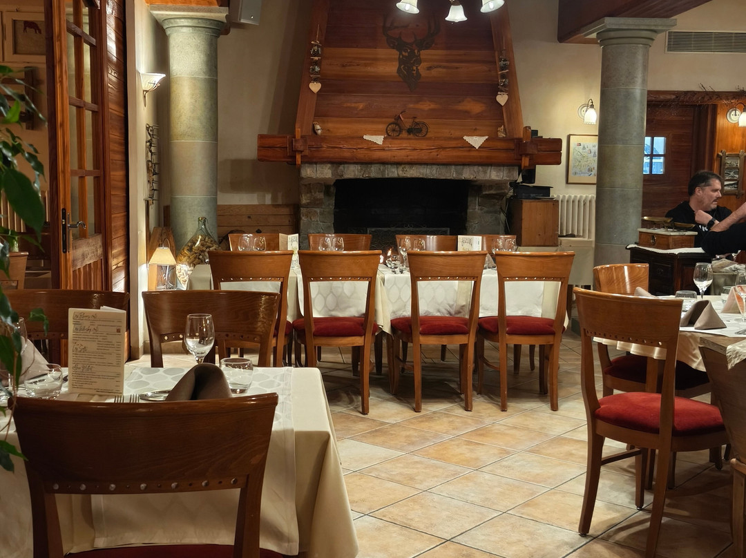 Logis Hôtel les Peupliers主图