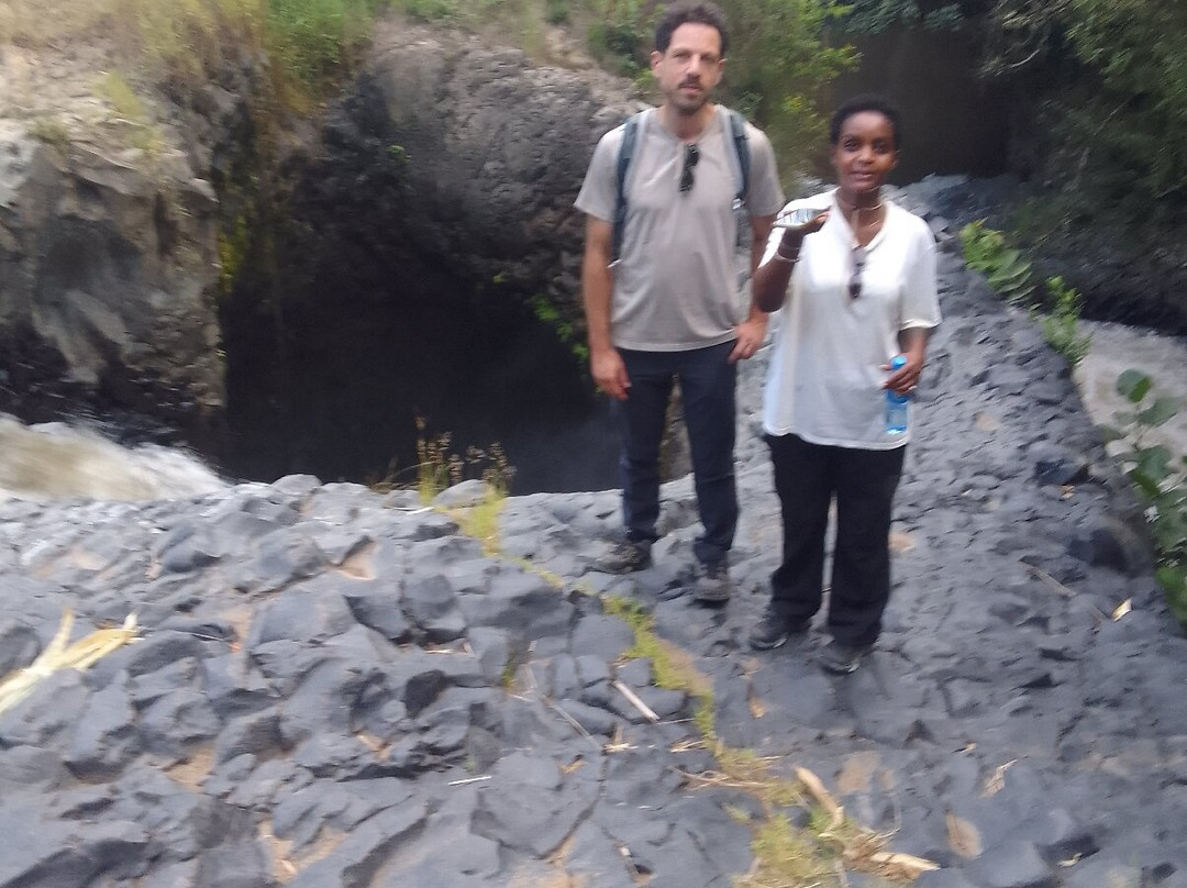 Daraja la Mungu-姆贝亚必去景点