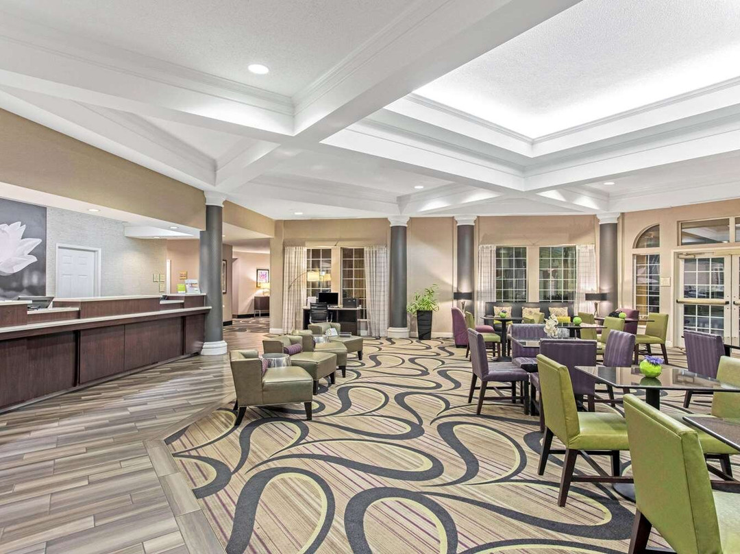 La Quinta Inn & Suites by Wyndham Birmingham Homewood主图