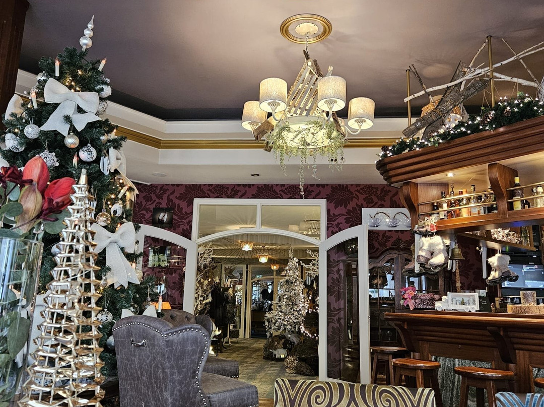 Grand Hotel Monopole主图