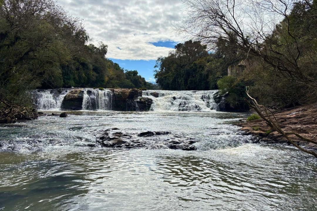 Cascata Herval do bairro São Miguel