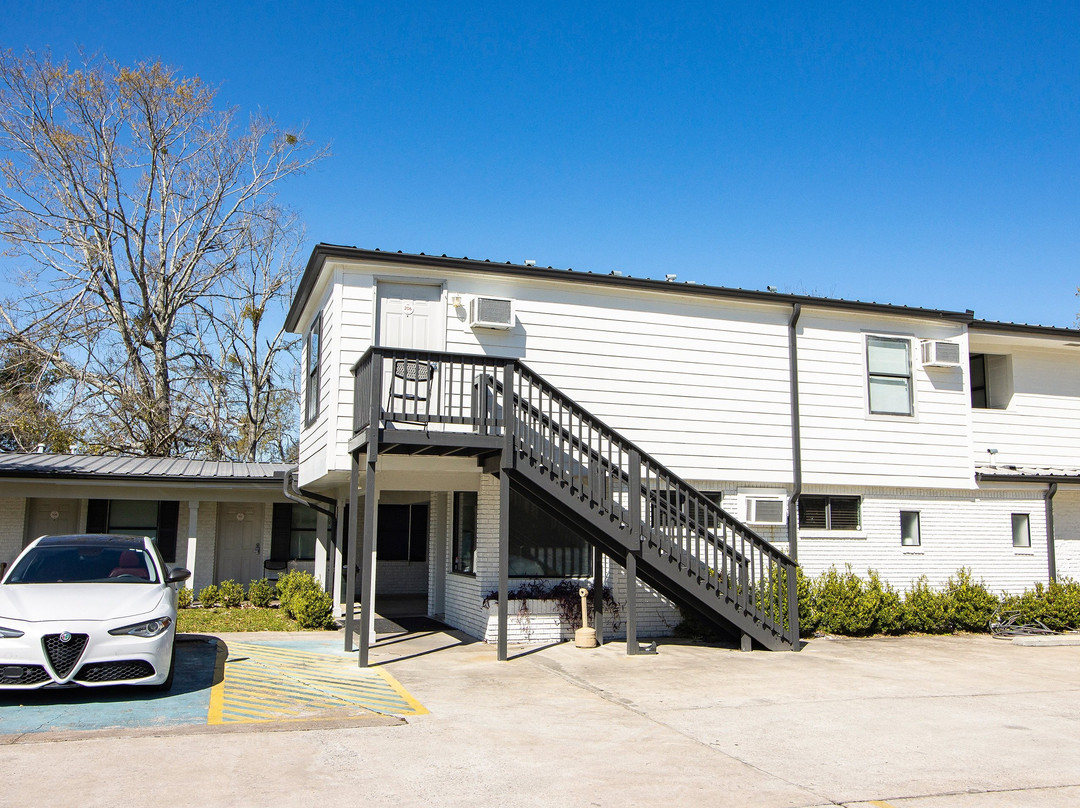 OYO Hotel Sulphur LA Hwy 90 West