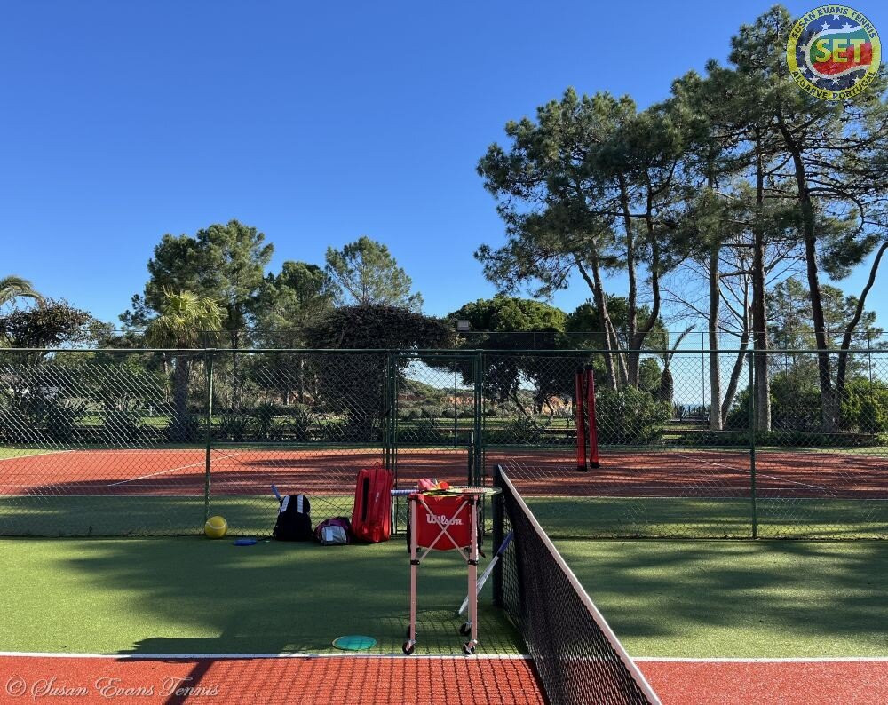 Susan Evans Tennis-Olhos de Agua必去景点