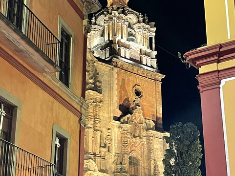 Escuela Mexicana-瓜纳华托必去景点