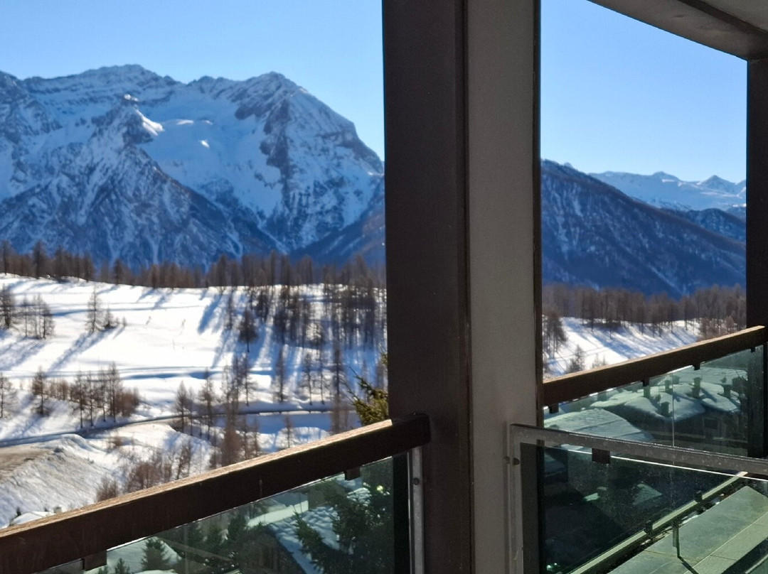 大罗克酒店主图