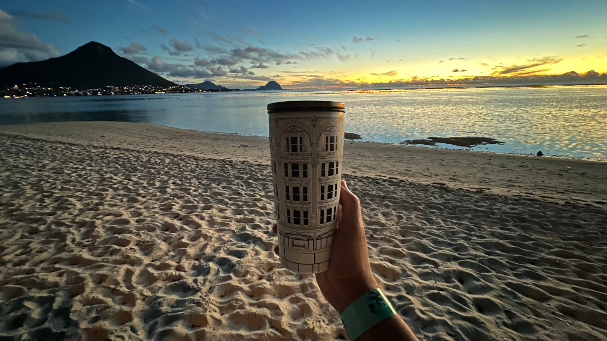 玛拉迪瓦度假村-官方