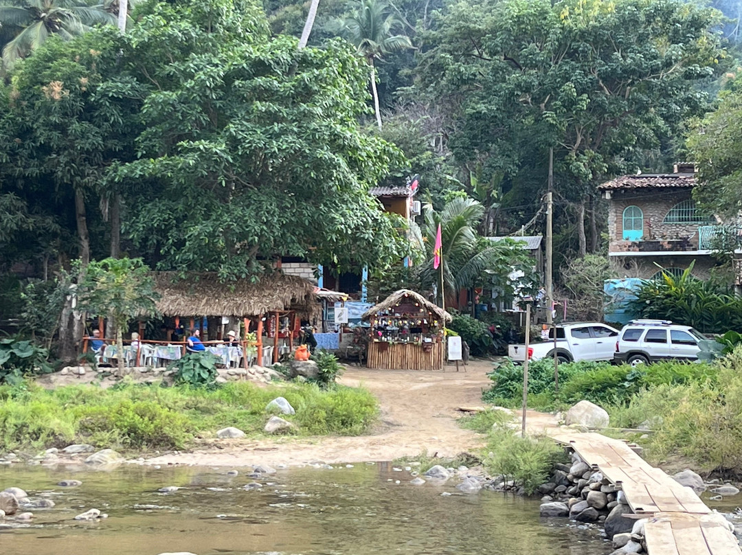 Stephanie's Restaurant & Bar