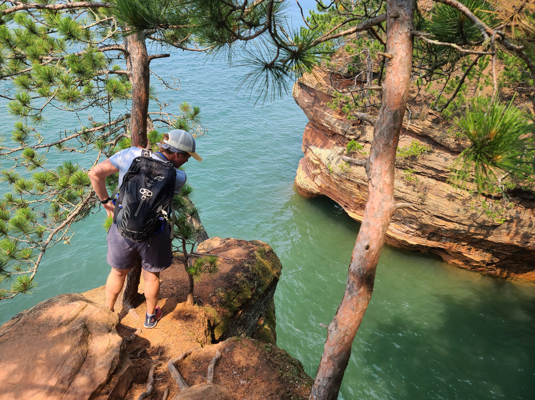 Meyers Beach Sea Caves-Bayfield必去景点