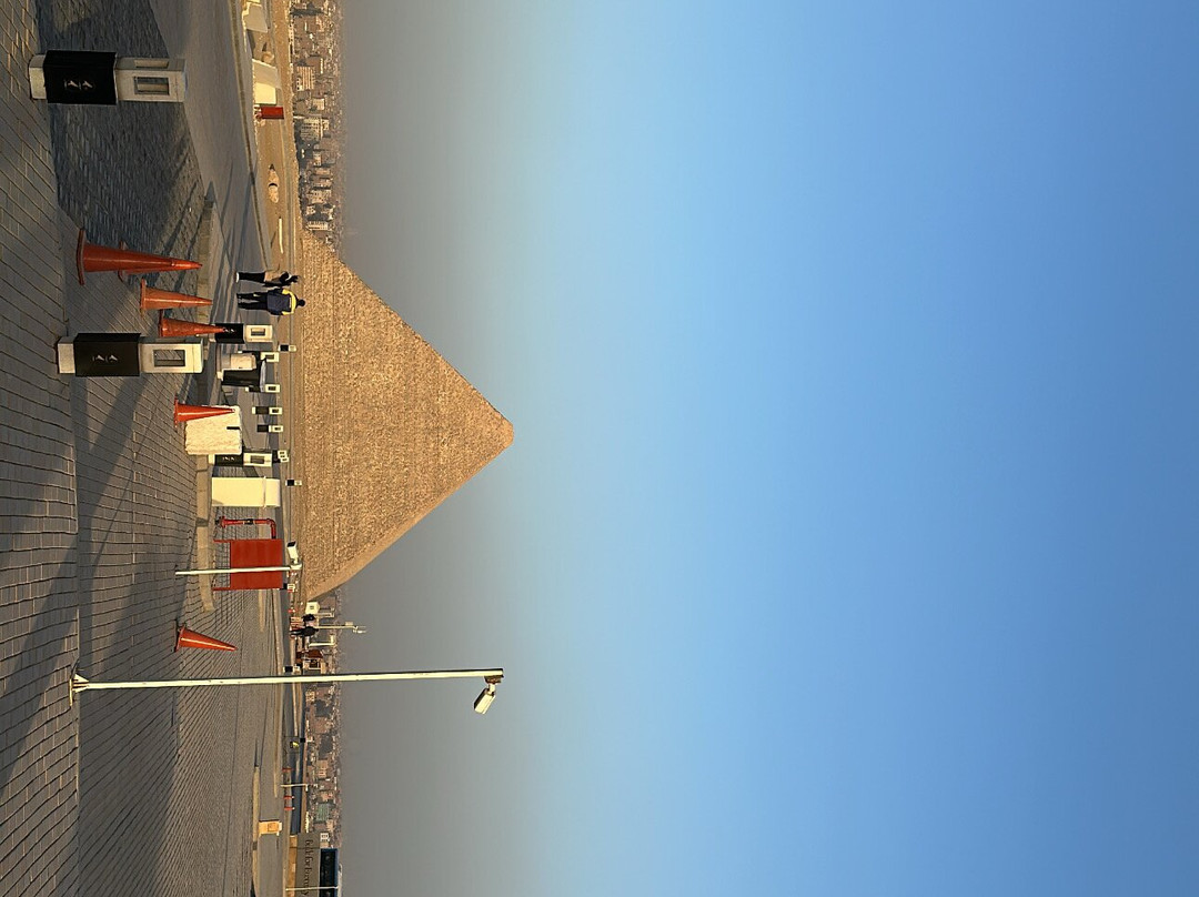 Hamed Ali ( Ronaldo )-Al Omraneya必去景点