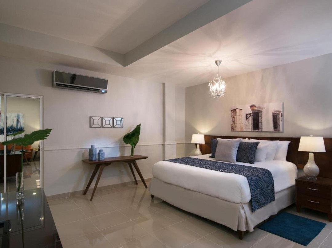 霍德帕加勒比克罗尼尔酒店