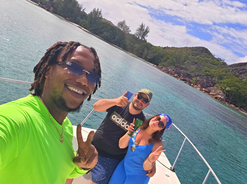 Geoli Charters-Anse la Blague必去景点