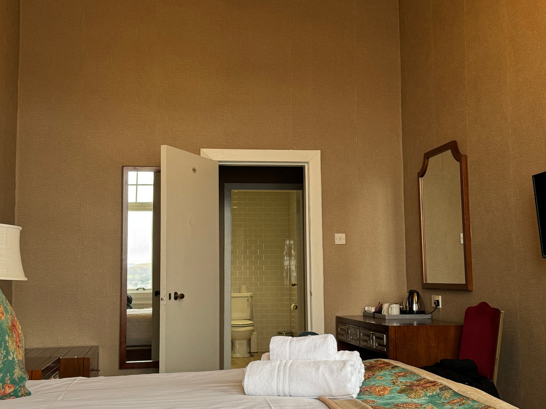 格恩布恩酒店主图