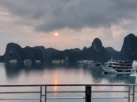 Aime'e Cruises-Quang Ninh必去景点