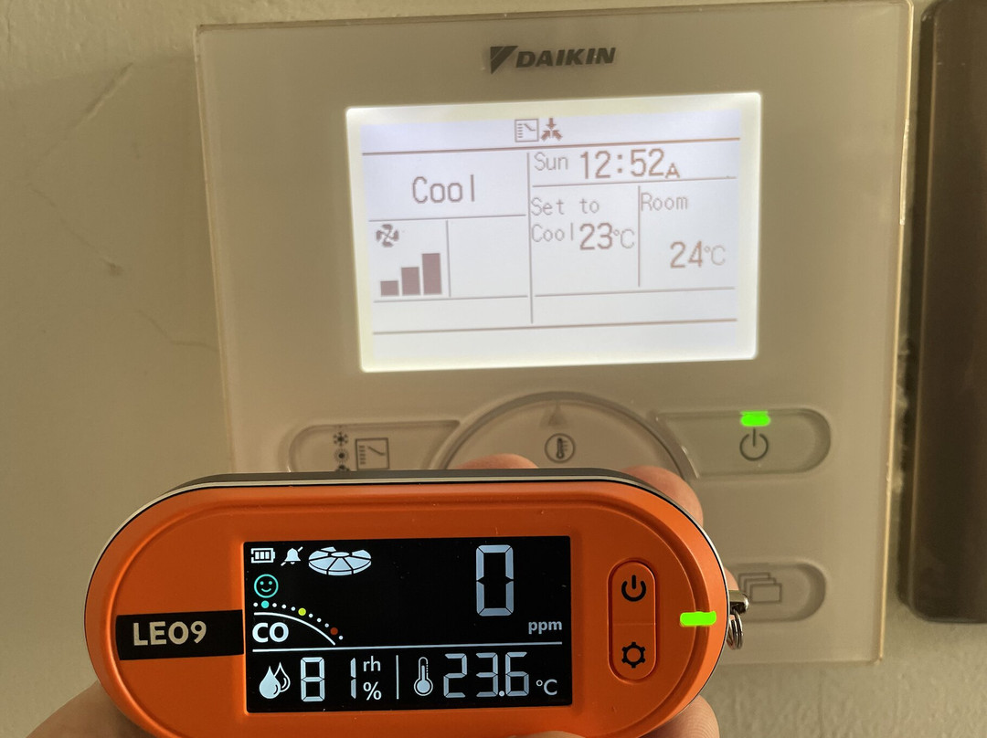 太阳河酒店及公寓