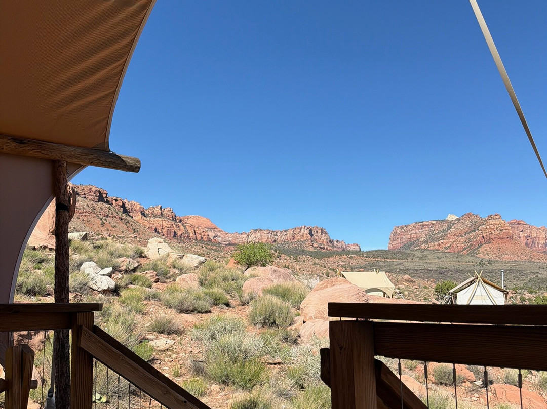 锡安帆布下的豪华帐篷主图