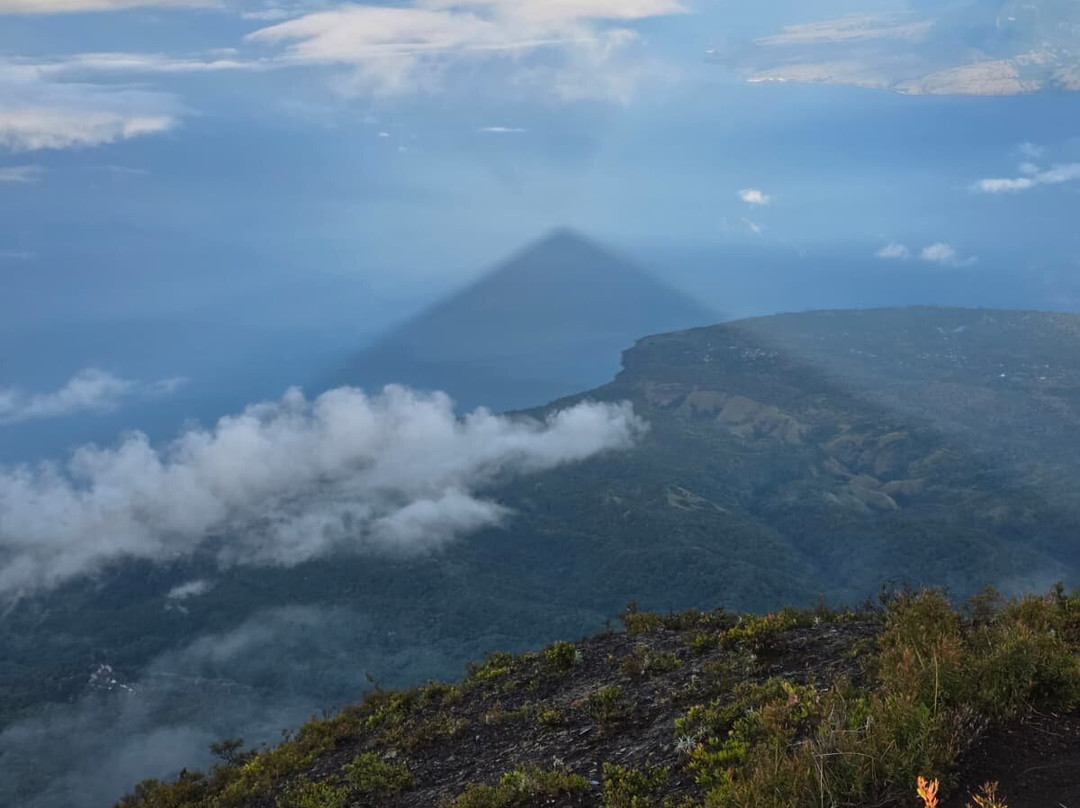 Mount Inerie Peak-弗洛勒斯岛必去景点