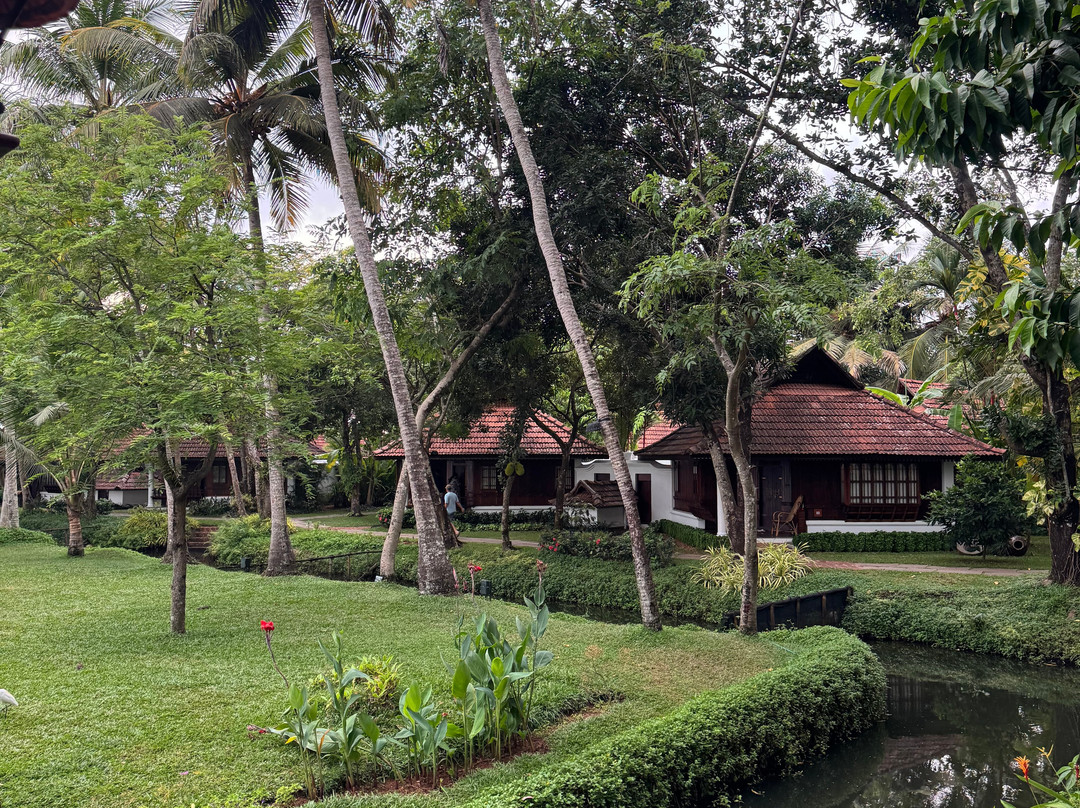 库玛拉孔湖畔度假村主图