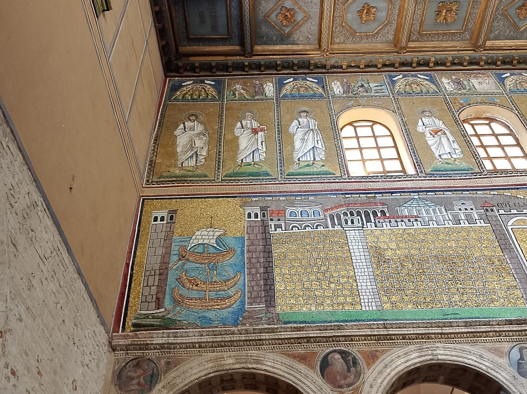 Basilica di Sant'Apollinare Nuovo-拉韦纳必去景点