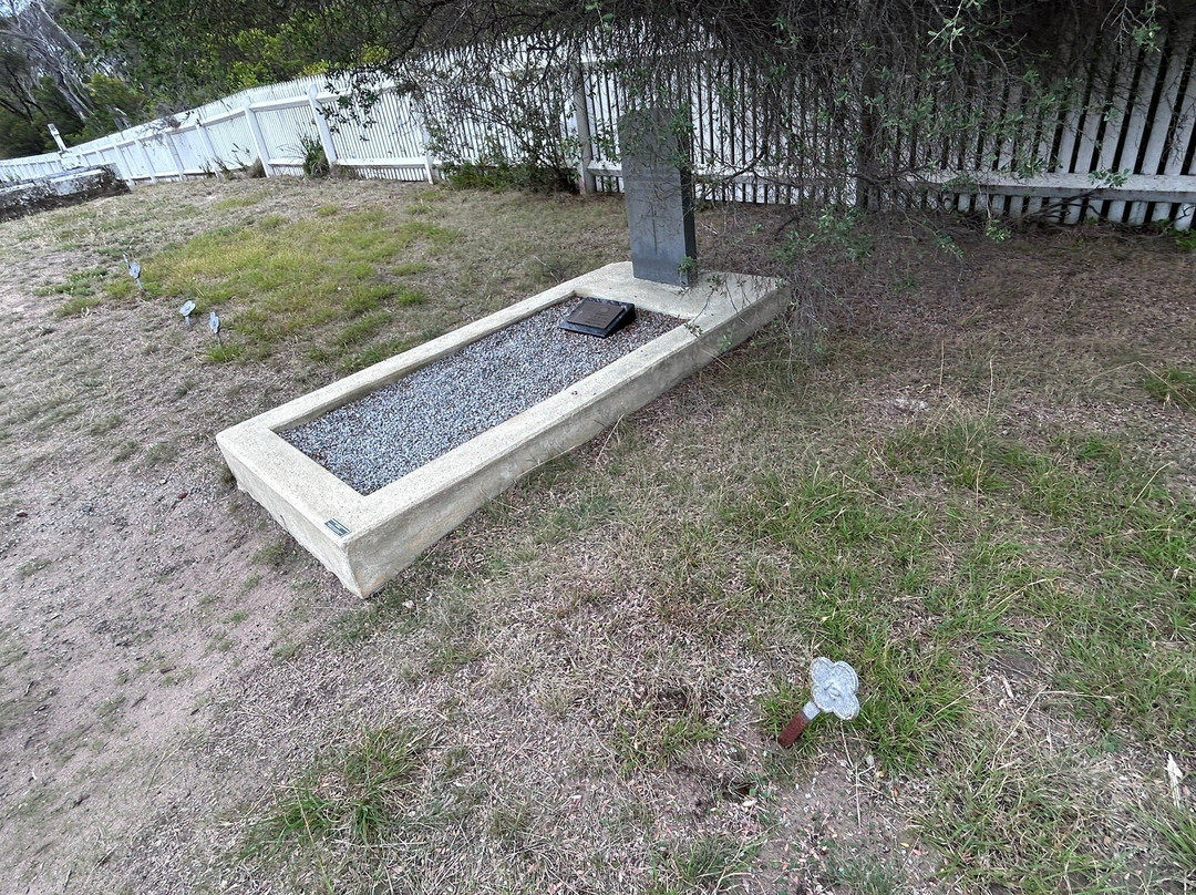 Point Nepean Cemetery-波特西必去景点