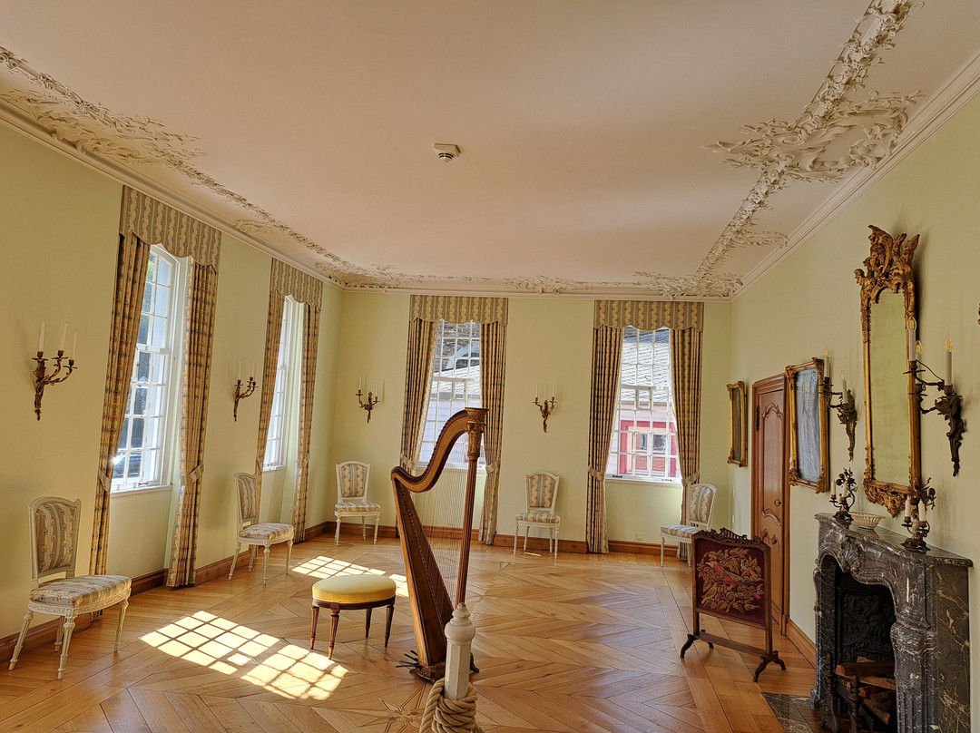 Museum Rotes Haus-蒙绍必去景点