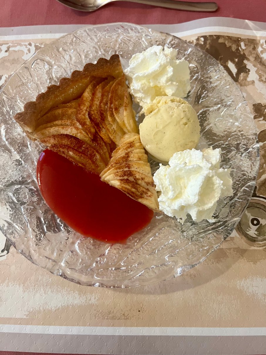 Mon Ventoux - cozyhôtes-餐饮