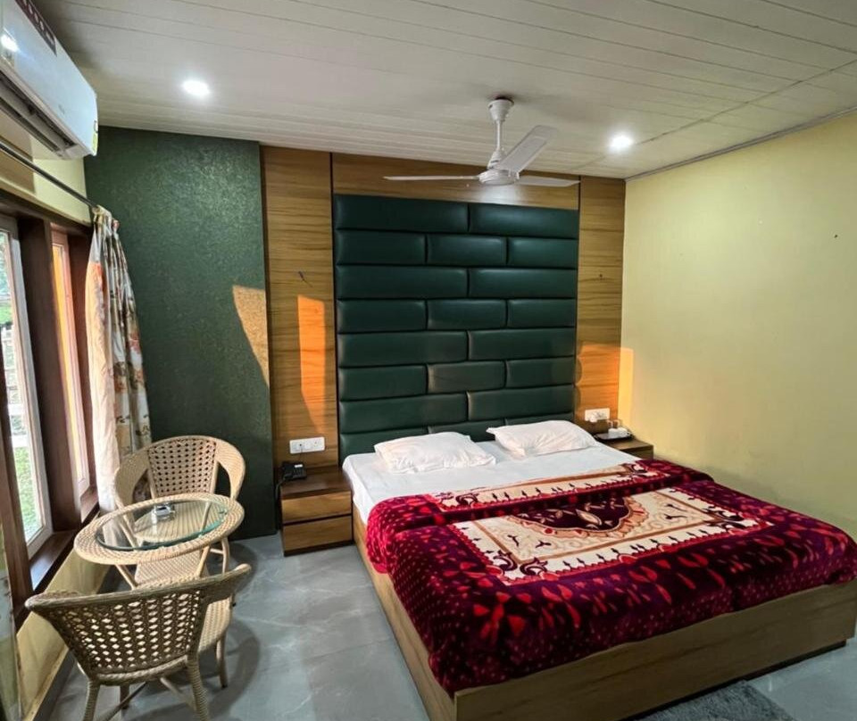 Gorumara Jungle Resort