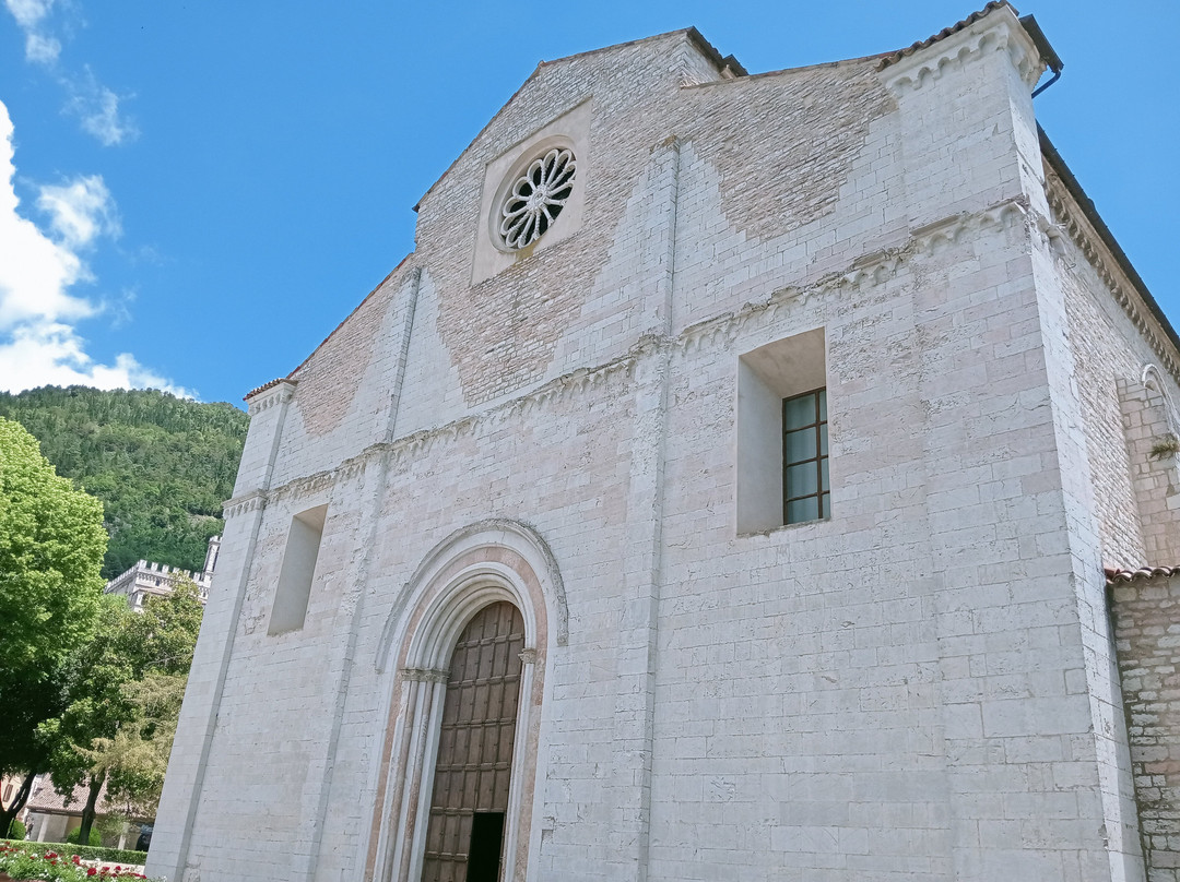 Chiesa di San Francesco-古比奥必去景点