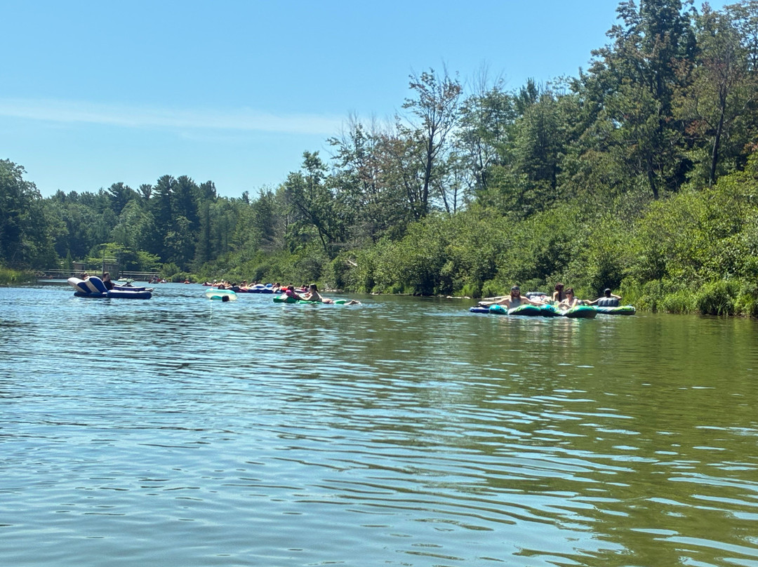 Riverside Canoe Trips-Honor必去景点