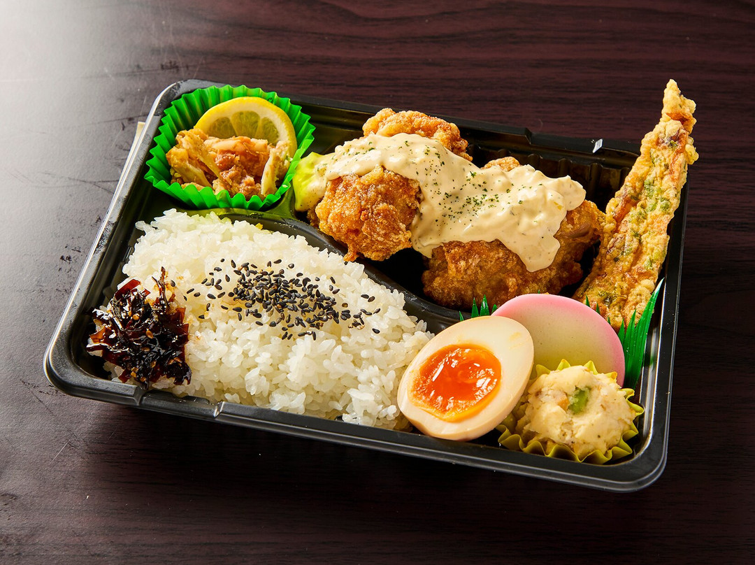 なるとキッチン 神田店