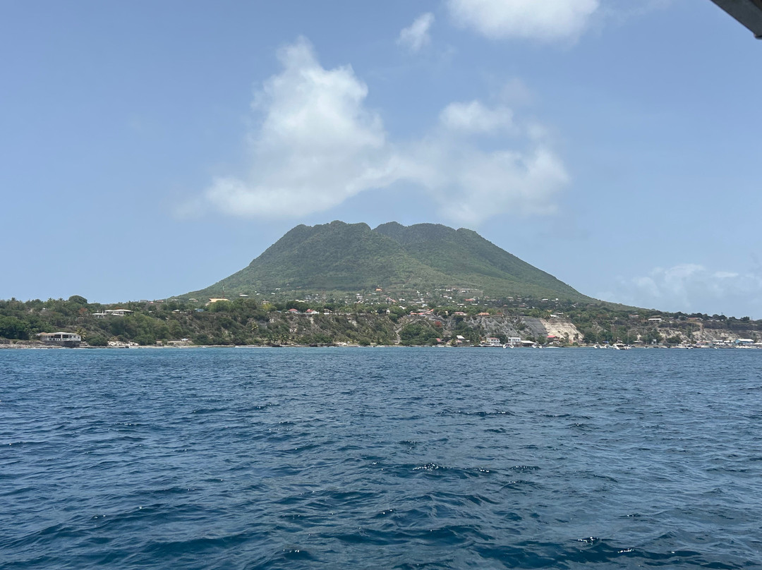 Statia Divers