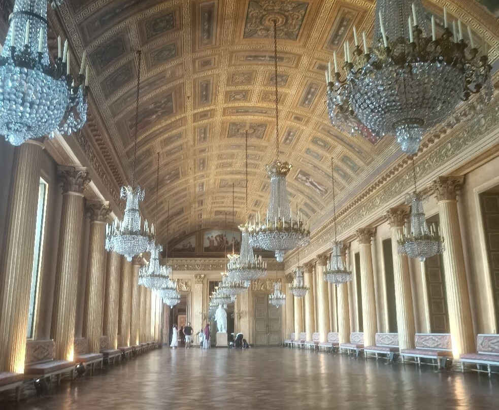 Musée et Domaine Nationaux de Compiègne-贡比涅必去景点