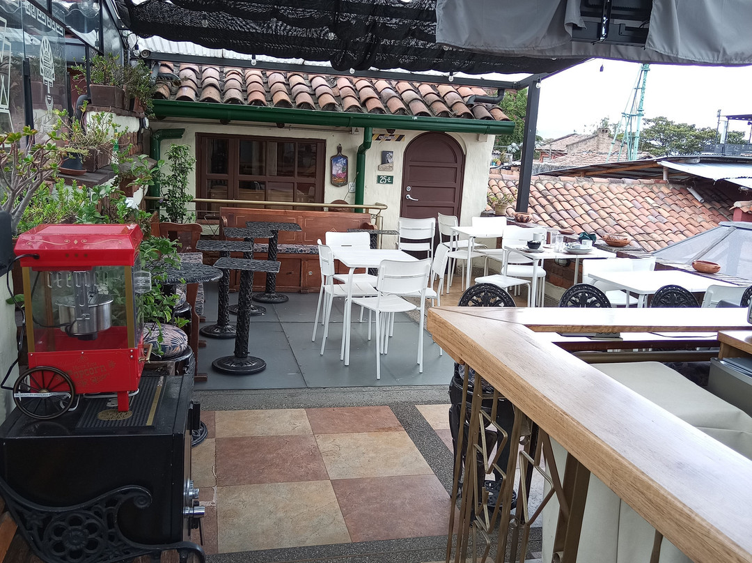 穆伊斯卡酒店主图