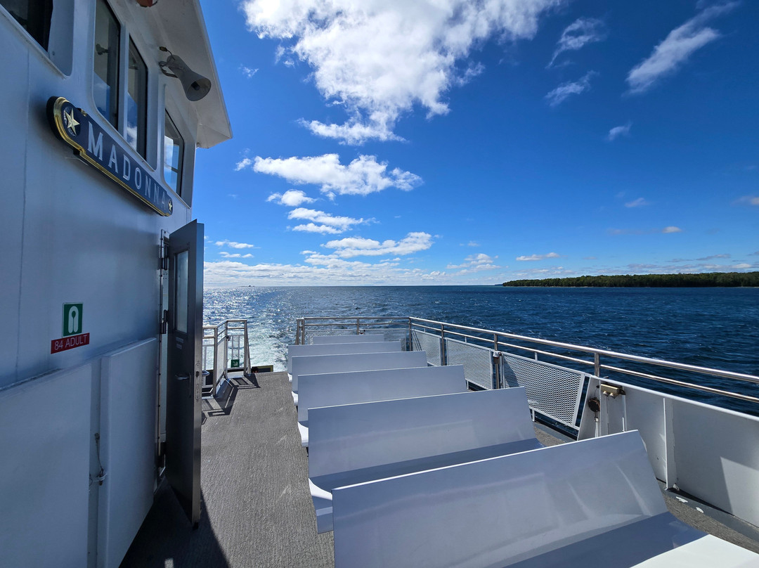 Washington Island Ferry Line-Ellison Bay必去景点