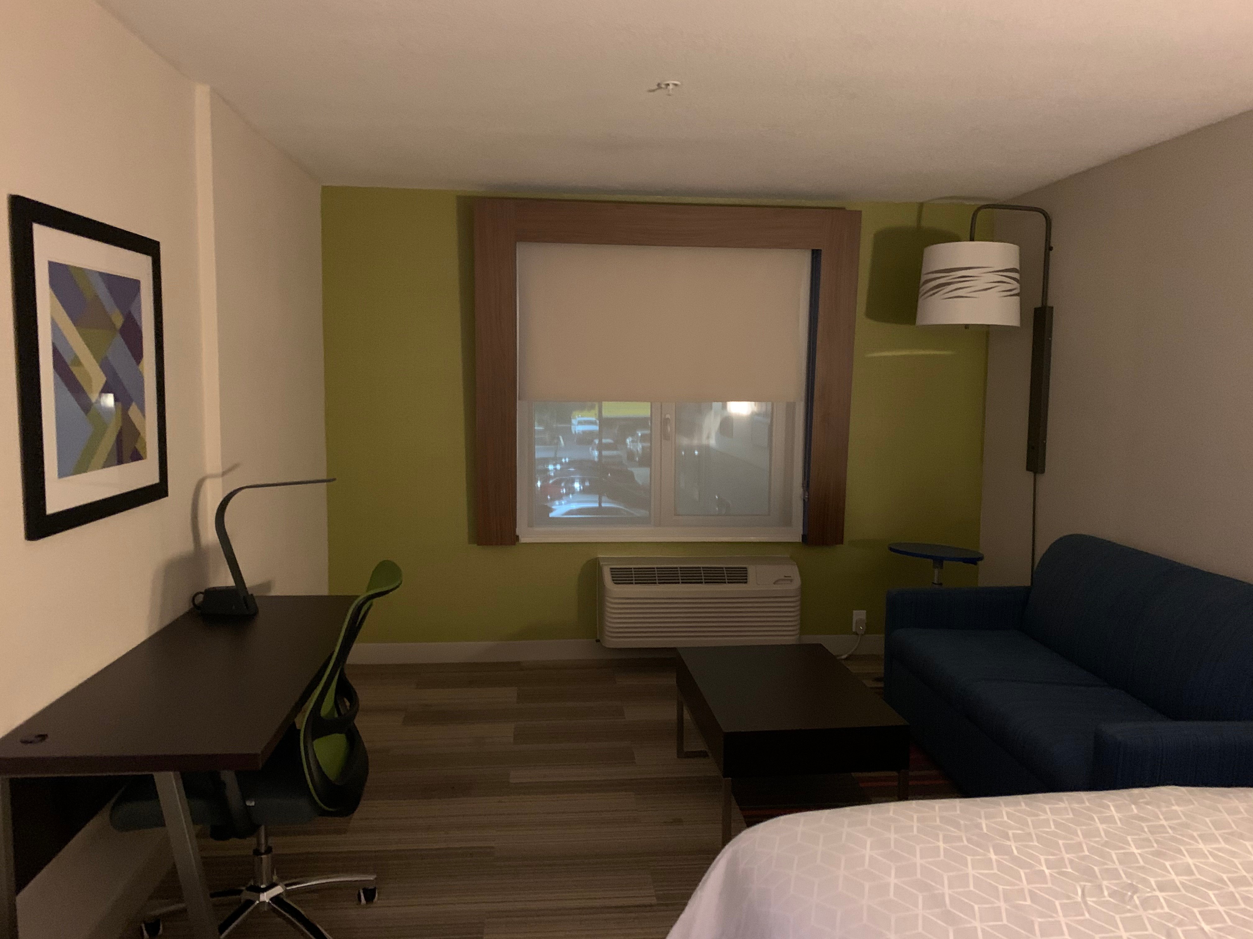 Holiday Inn Express & Suites Redding By IHG-官方