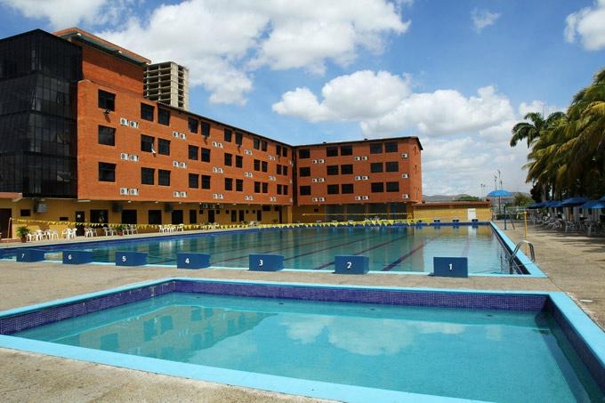 Hotel Canario Larense-官方