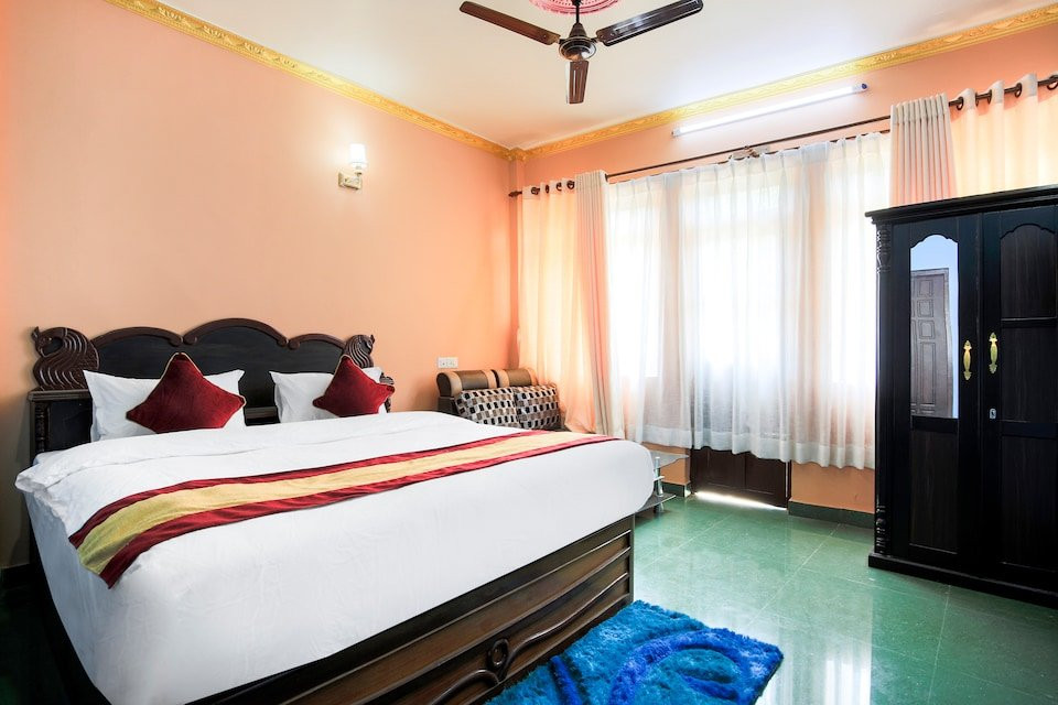 OYO 401 New Star Hotel & Restaurant