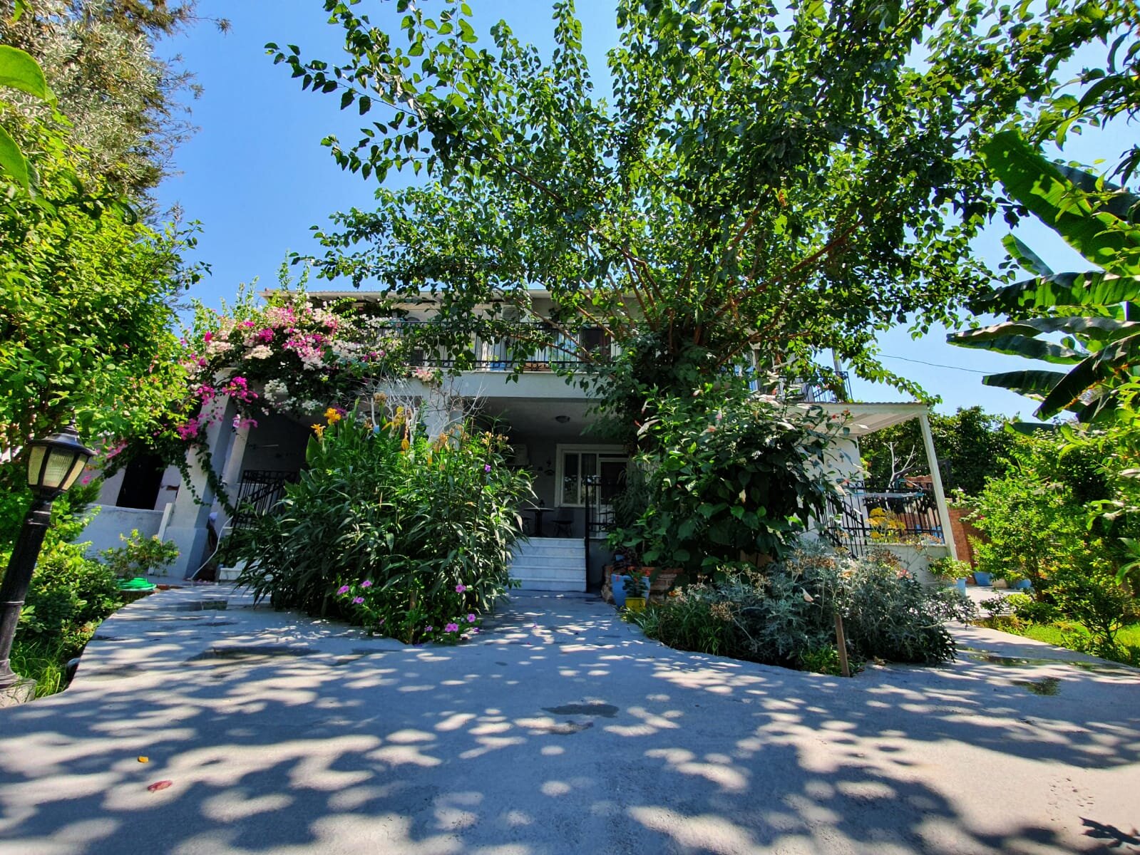 Karia Konuk Evi-官方