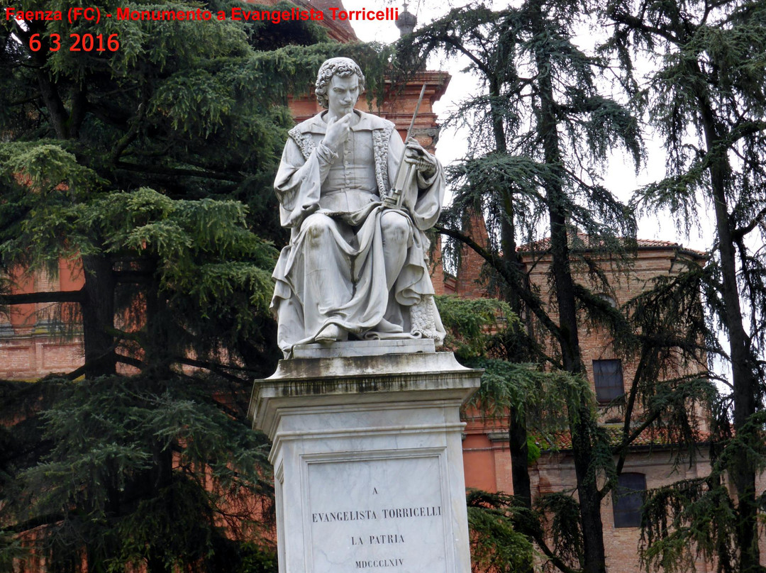 Monumento a Evangelista Torricelli景点图片