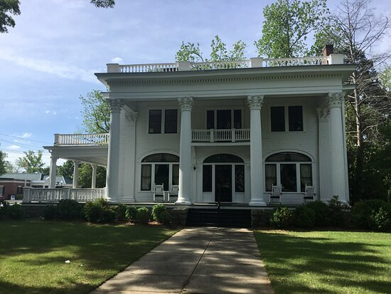 Main Street Trolleys-卡温顿必去景点