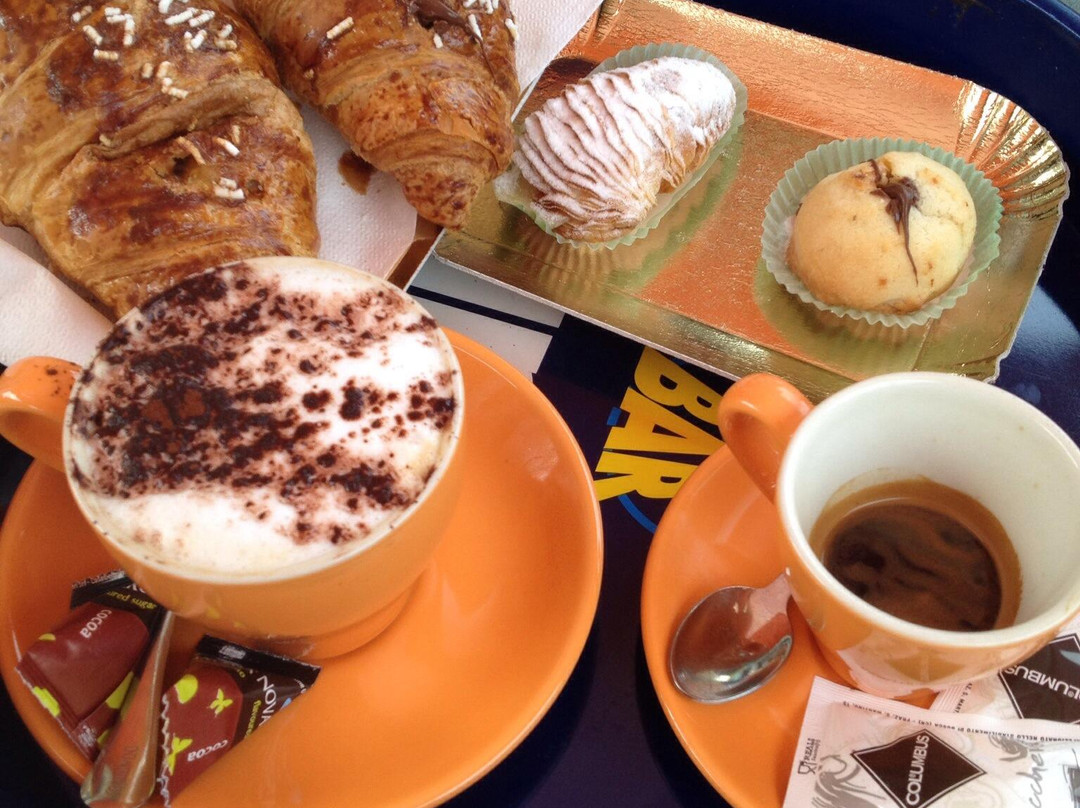 拉伊纳泰旅游景点-Pasticceria gelateria da Fausto