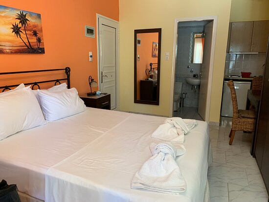 Kostis Villas Askeli Poros主图