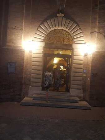 阿尔伯格圣多莫尼科酒店主图