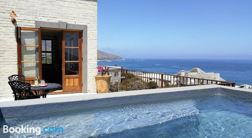 Bakovenbay Luxury Suites主图