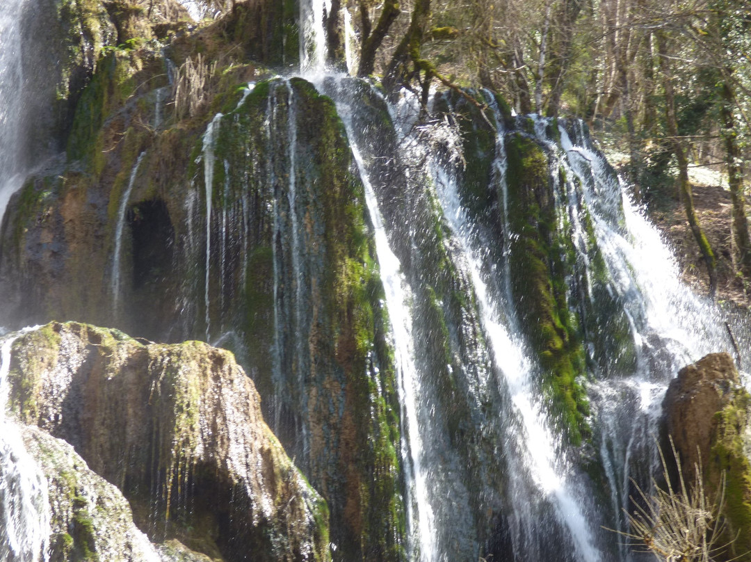 Cascade Syratu景点图片