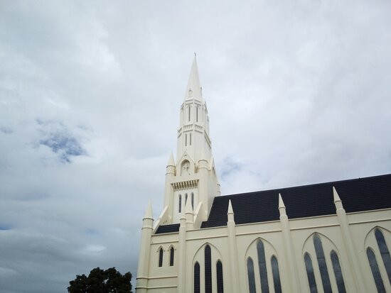 Cathedral of the Holy Spirit景点图片